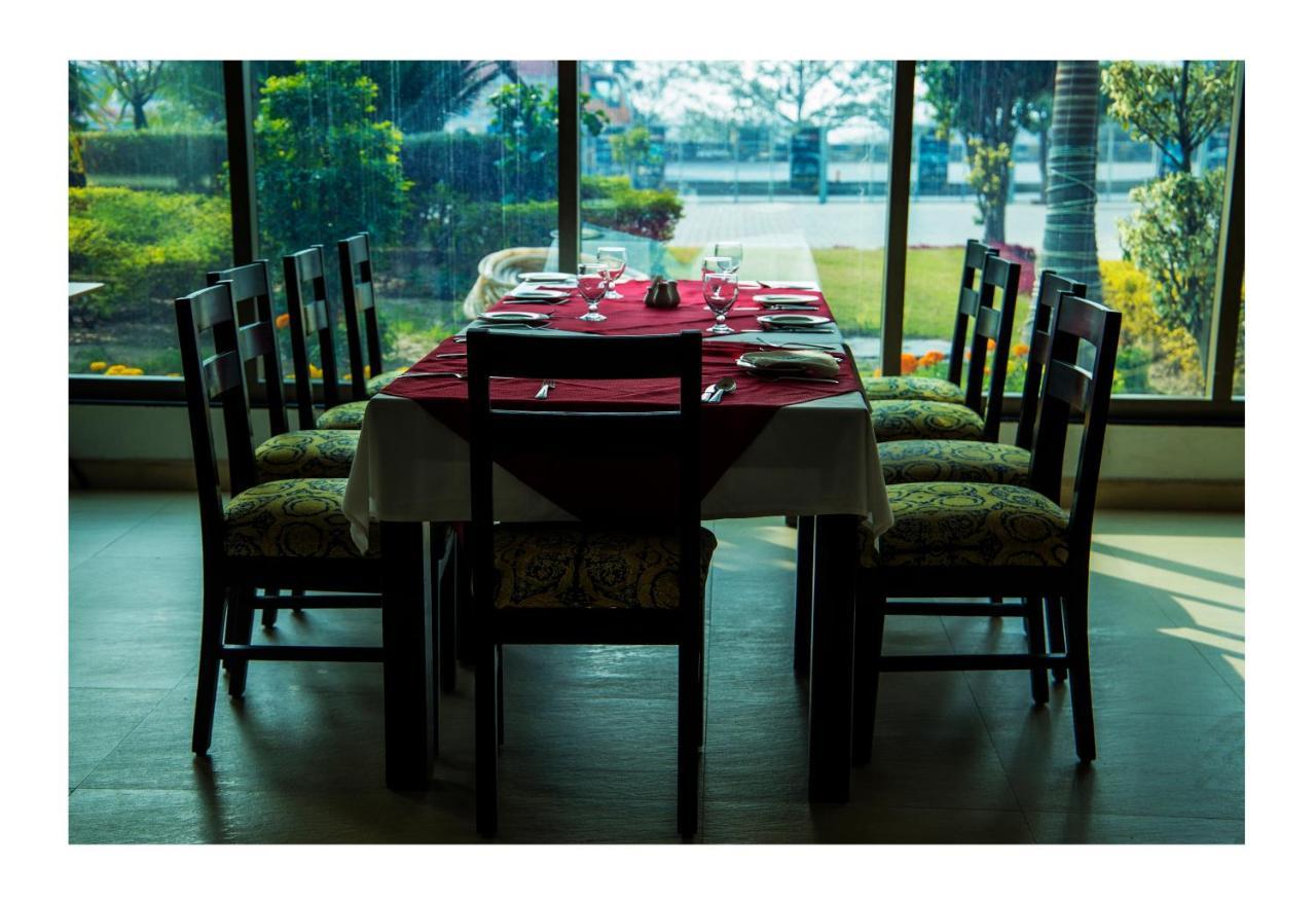 سيالكوت Hotel Akbars Kinara المظهر الخارجي الصورة