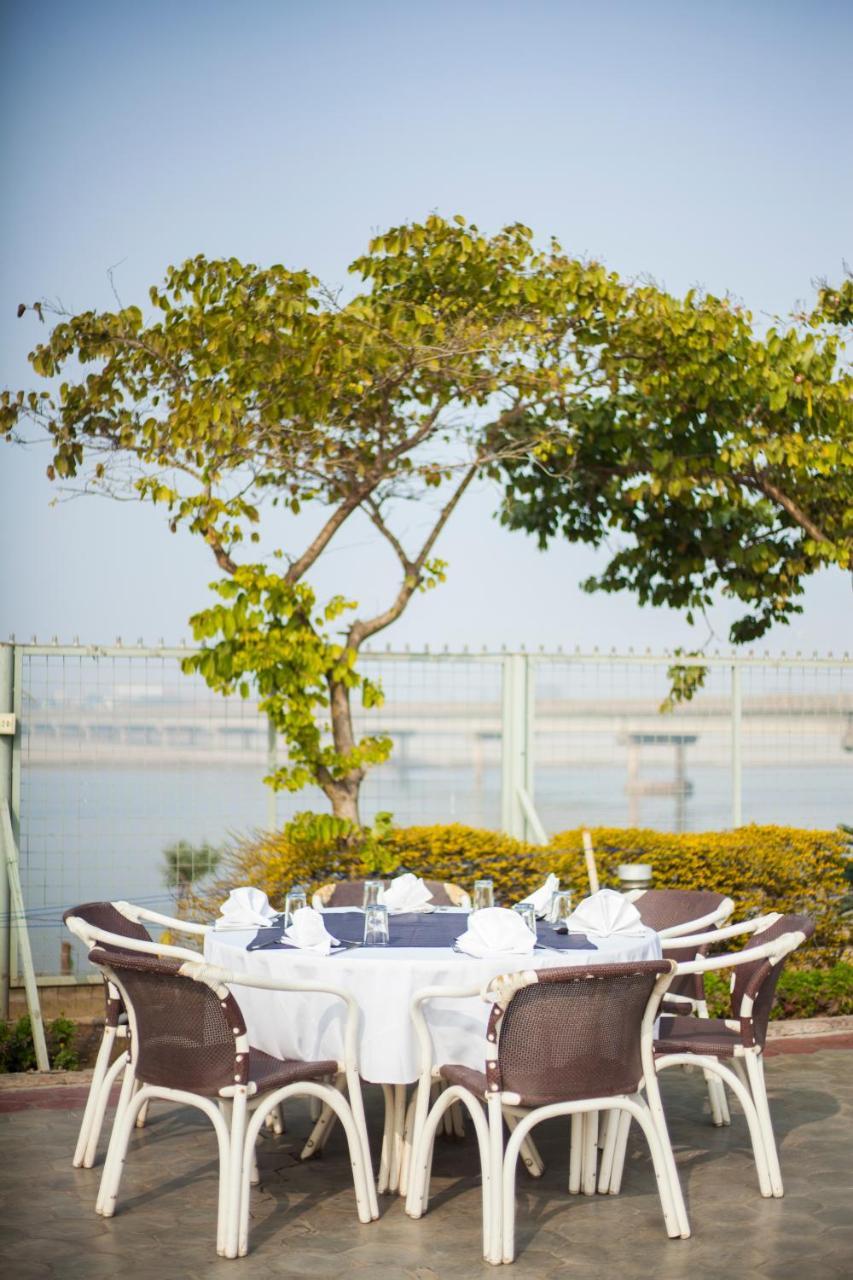سيالكوت Hotel Akbars Kinara المظهر الخارجي الصورة