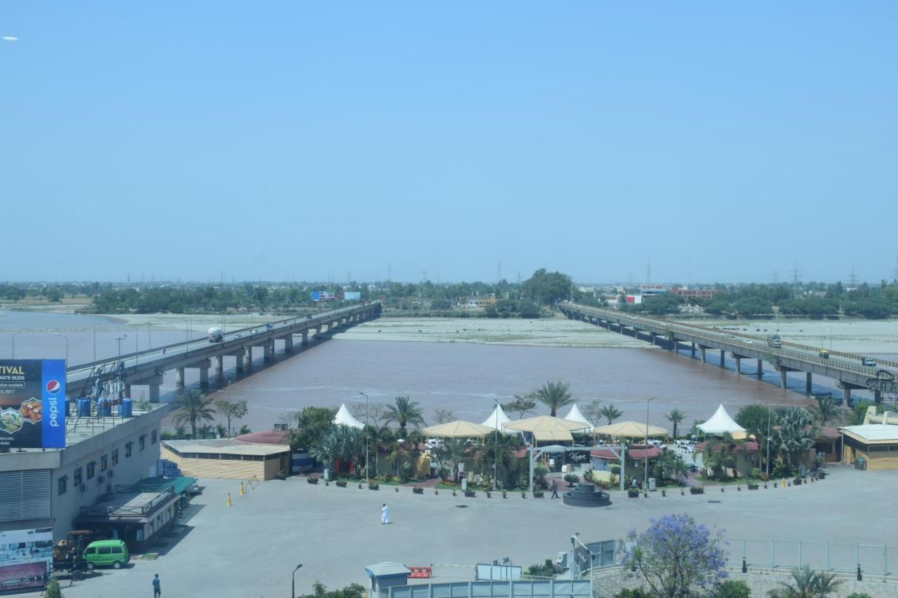 سيالكوت Hotel Akbars Kinara المظهر الخارجي الصورة